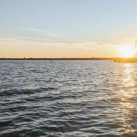 別荘 Sarkcsillag Vendeghaz